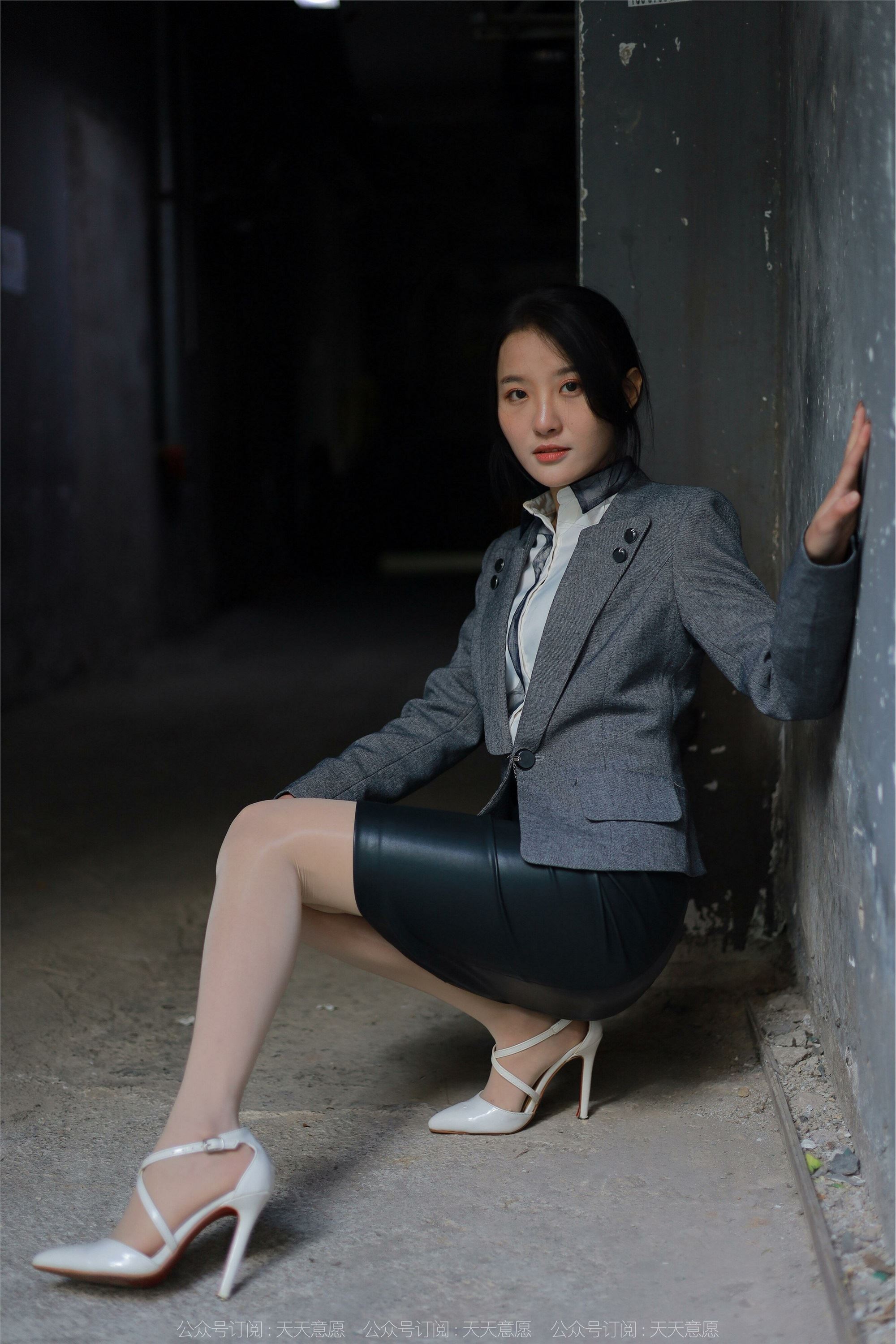 IESS异思趣向  2022.04.22 丝享家 1067：婉萍《转角遇见她》